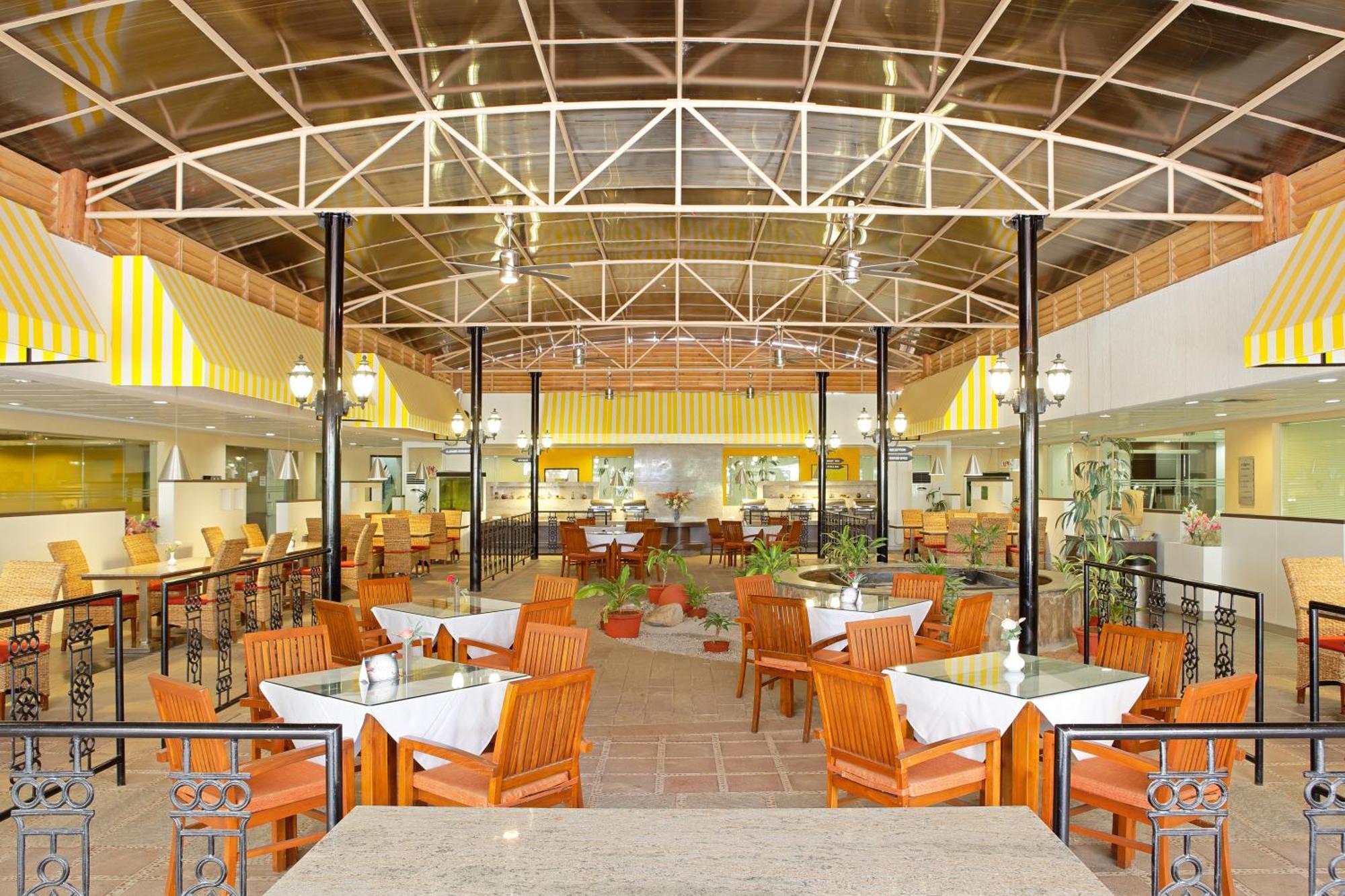 Evoma Hotel Bangalore Buitenkant foto