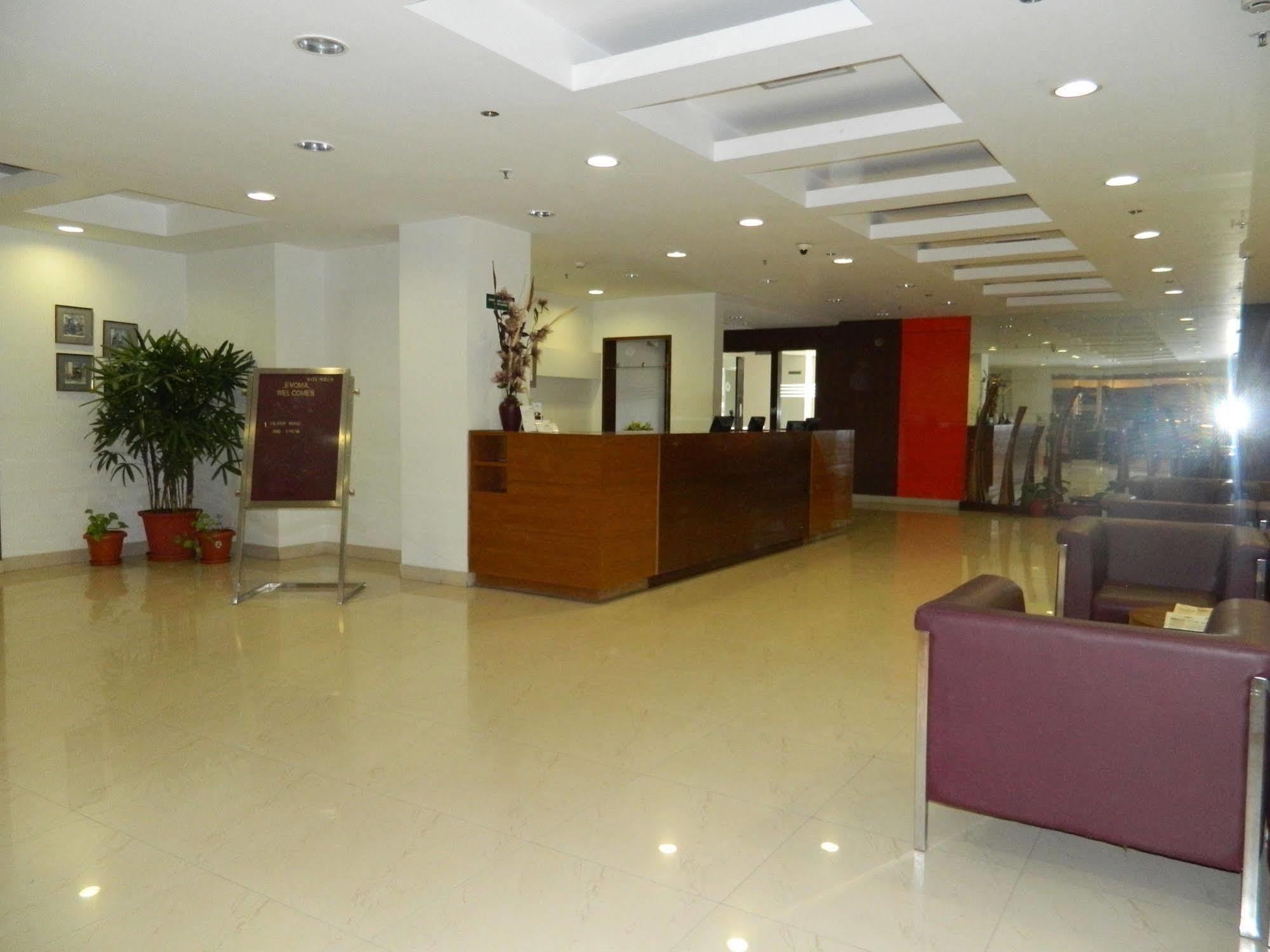 Evoma Hotel Bangalore Buitenkant foto