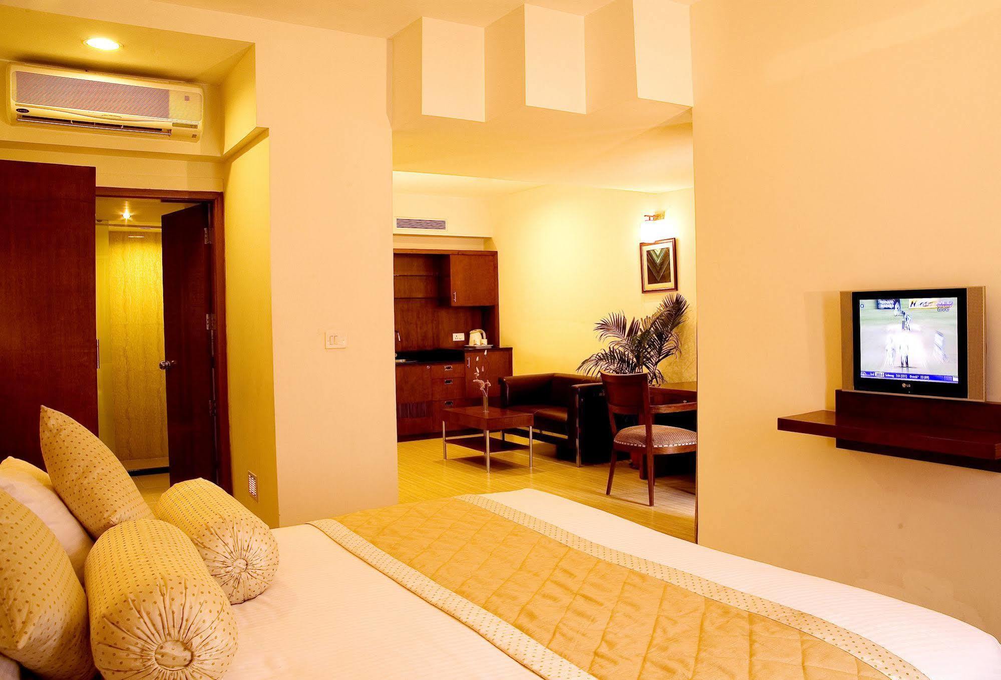 Evoma Hotel Bangalore Buitenkant foto