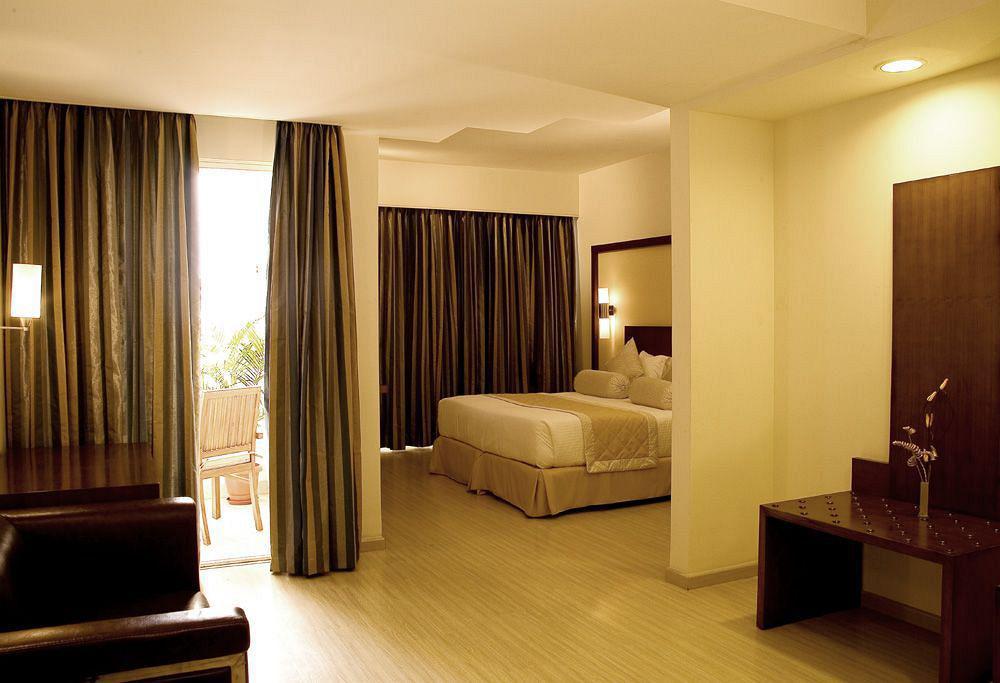 Evoma Hotel Bangalore Buitenkant foto